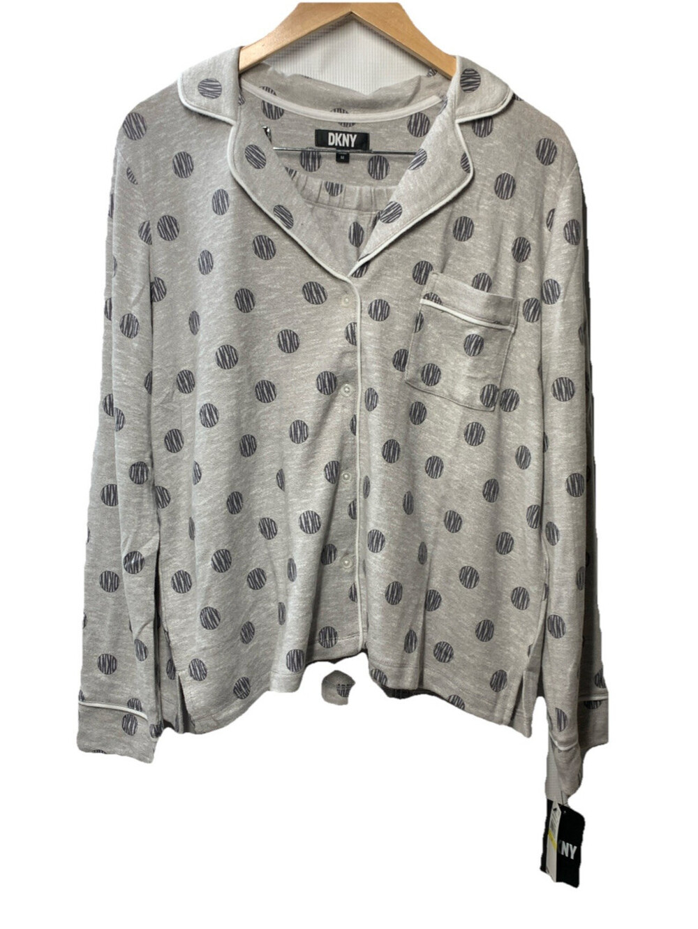 DKNY Long Sleeve Notch Shorty Sleeping PJ Set Gray Size medium with Pockets